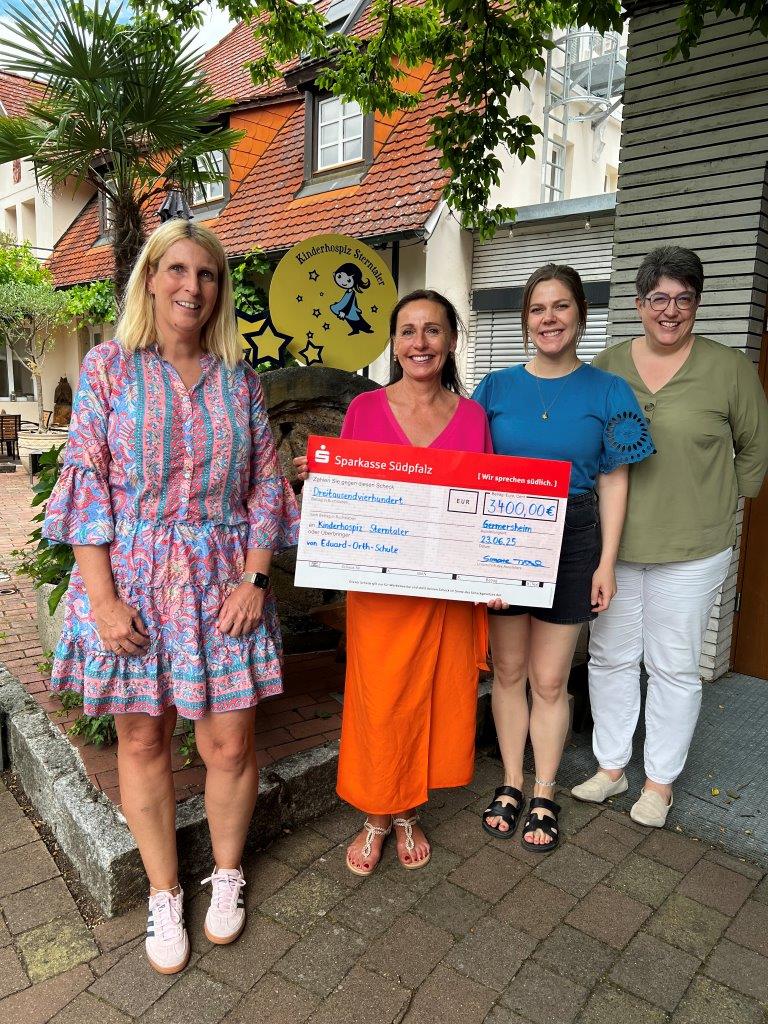 Spendenübergabe der EOS an das Kinderhospiz Sterntaler