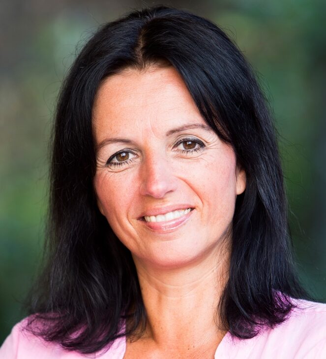 In Memoriam <br /> Ursula Demmer<br /> * 08.01.1966 – <br /> † 04.09.2015 <br /> Gründerin Kinderhospiz Sterntaler e.V.