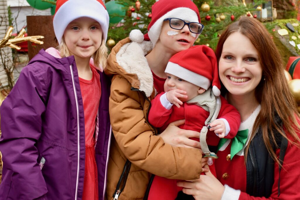 Eine Feier des besonderen Beisammenseins Familien-Weihnachtsfeier bei „Sterntalers“