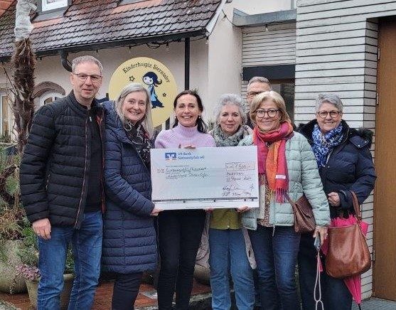 Übergabe Spendenerlös FöV Generationenbrücke Merzalben e.V.